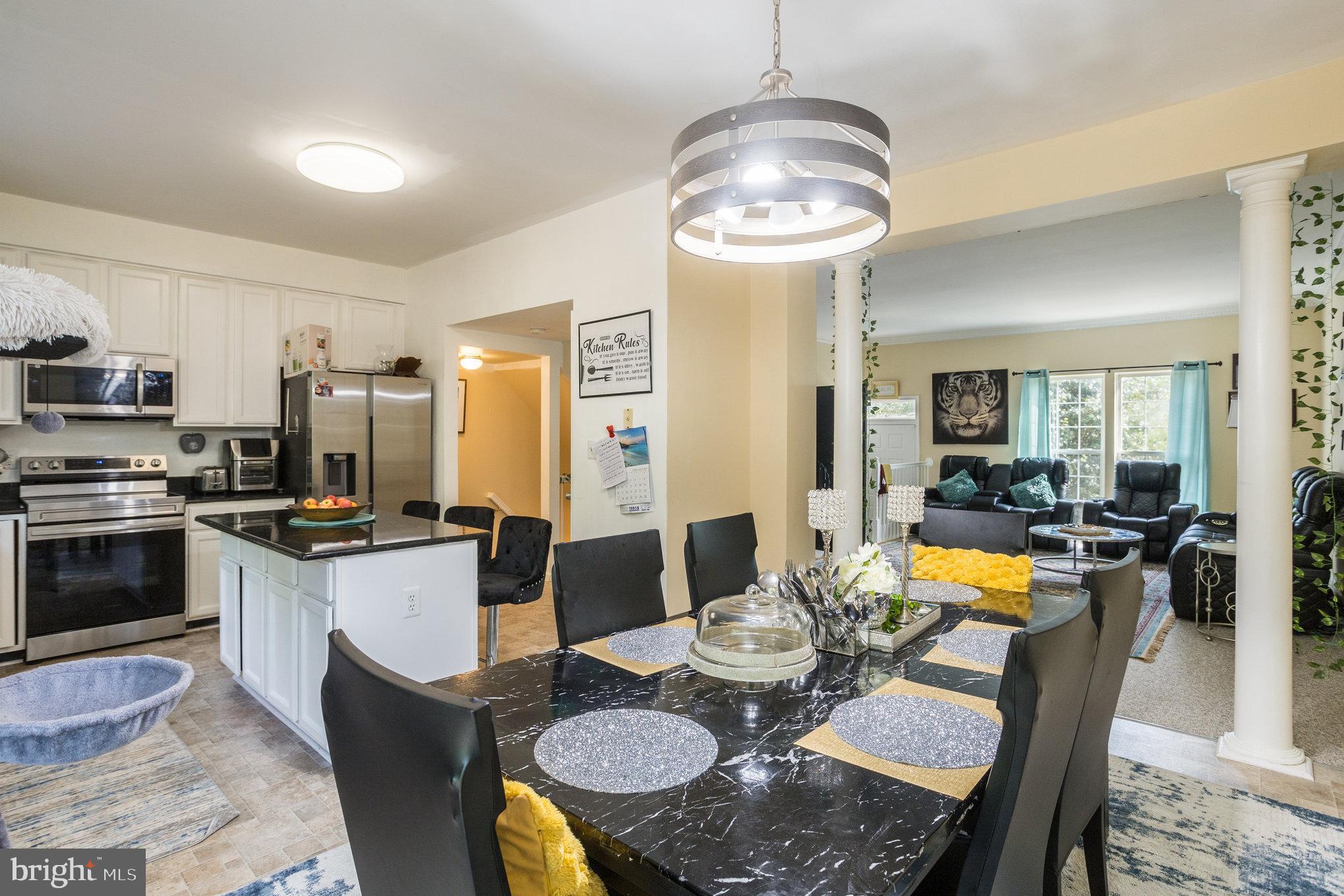 RIVER OAKS - Residential