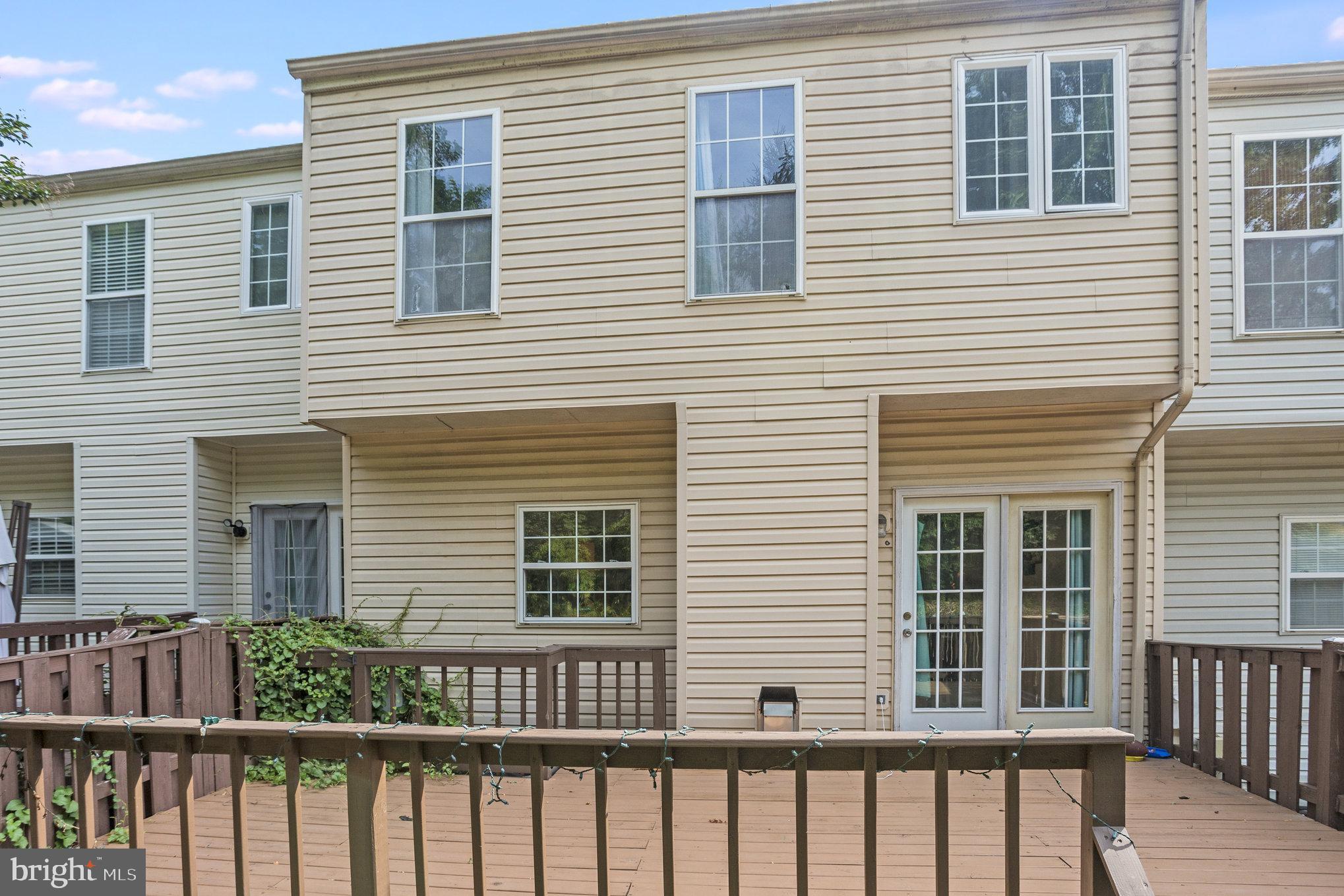 RIVER OAKS - Residential