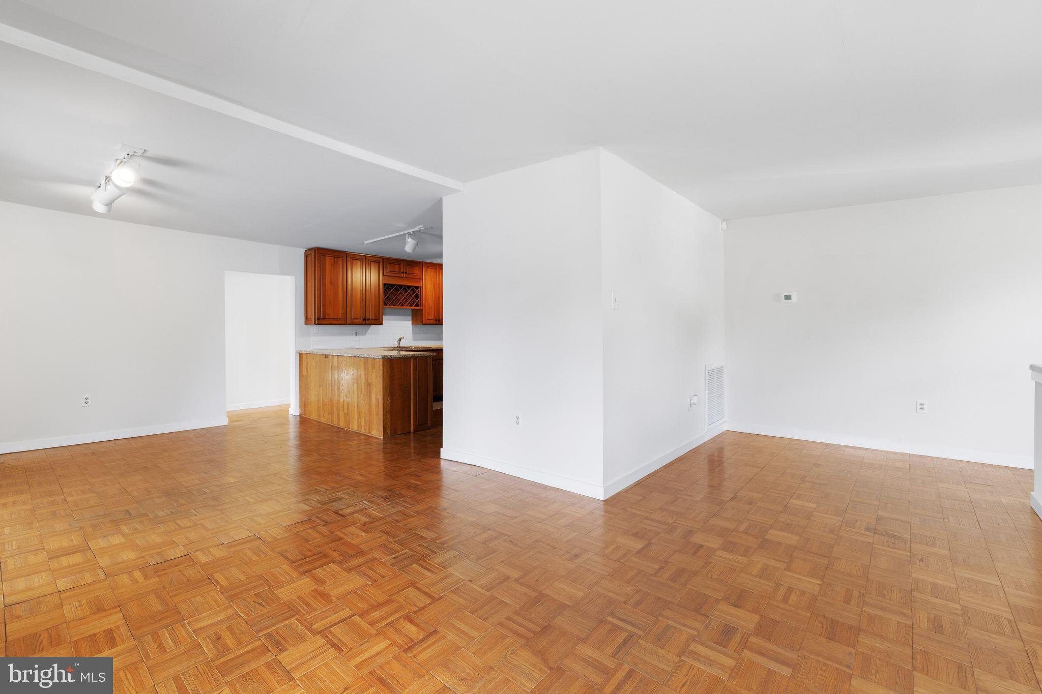 LAFAYETTE HILL - Residential Lease