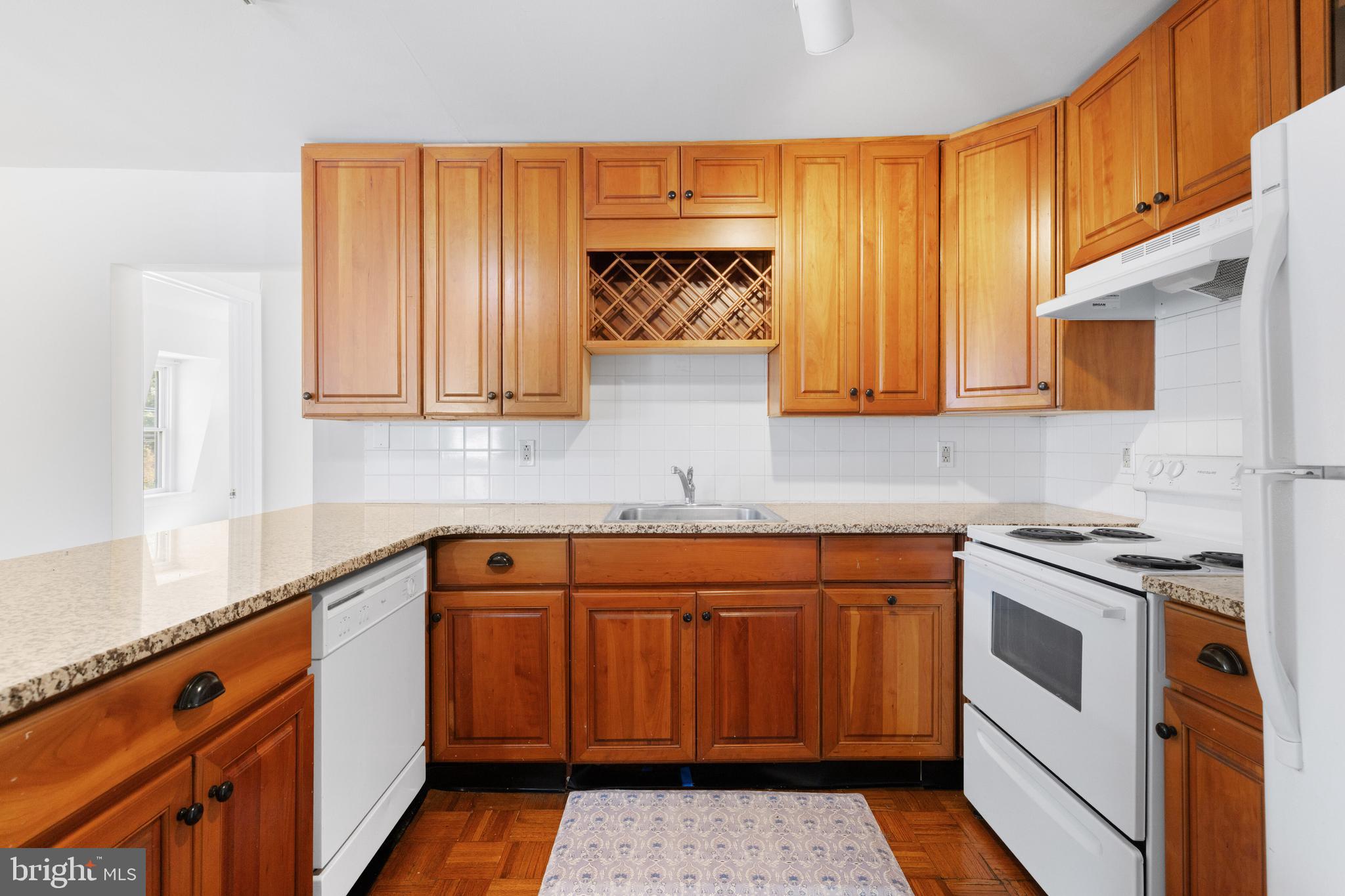 LAFAYETTE HILL - Residential Lease