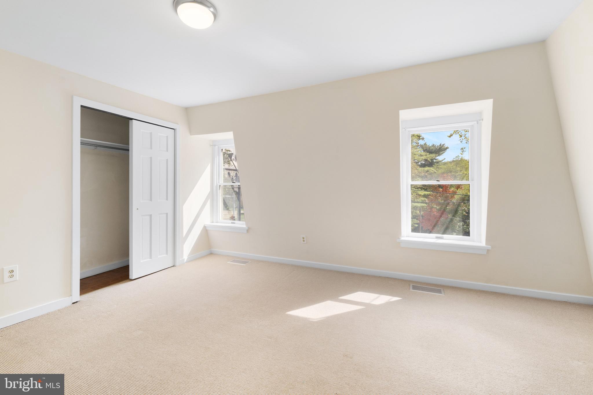 LAFAYETTE HILL - Residential Lease