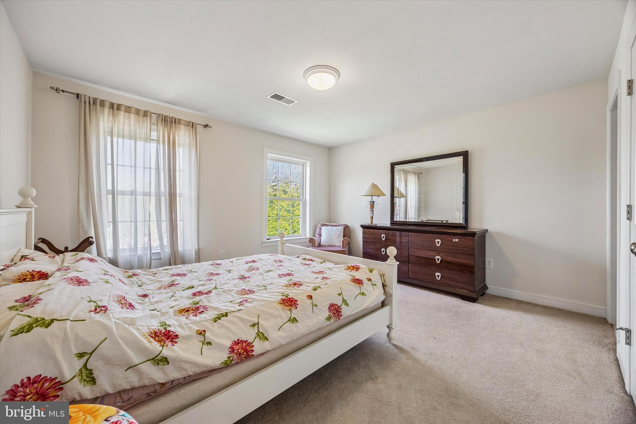 DEEPDALE - Residential