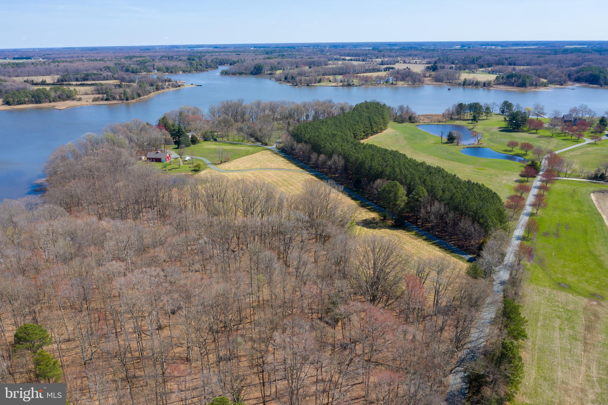 BROAD NECK - Residential