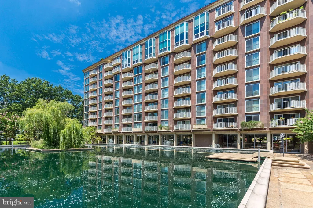 560 N Street SW Unit N409, Washington, DC 20024