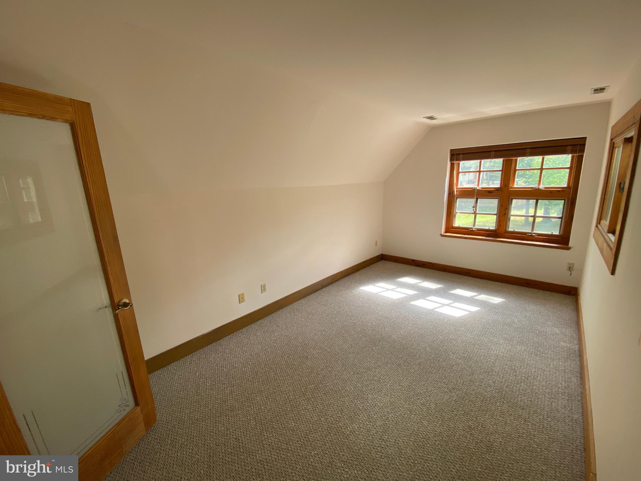 LEAVELLS CROSSING - Residential Lease