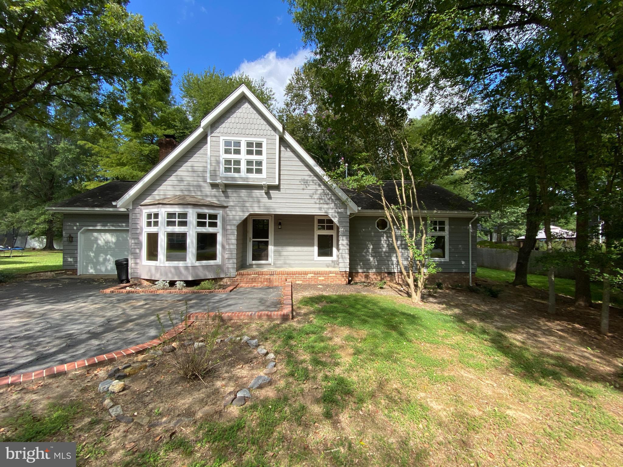 LEAVELLS CROSSING - Residential Lease