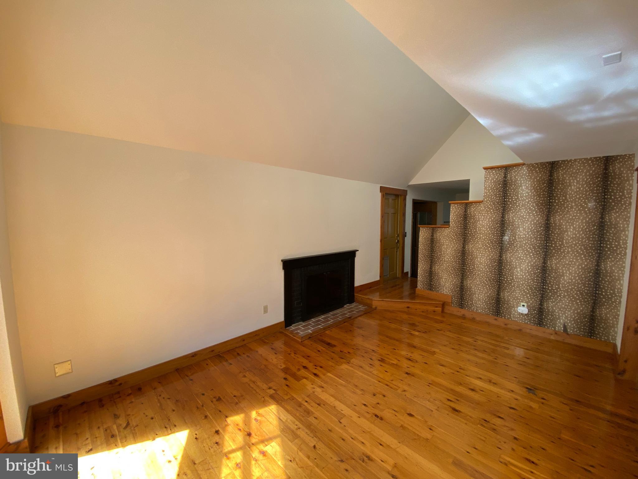 LEAVELLS CROSSING - Residential Lease