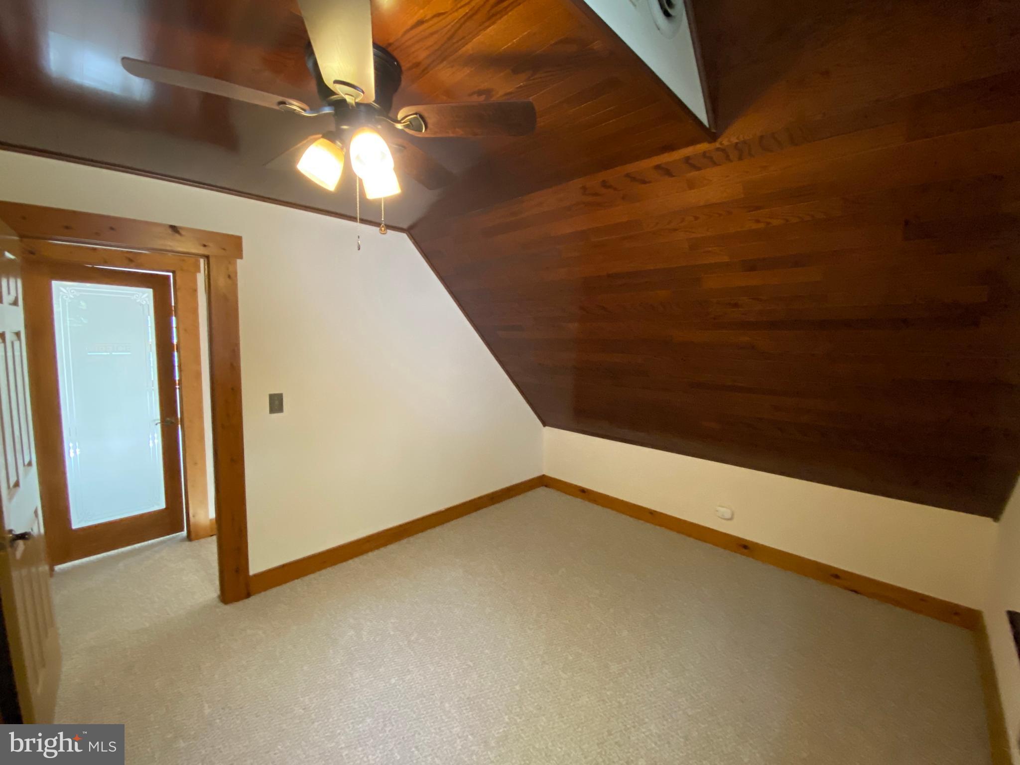 LEAVELLS CROSSING - Residential Lease