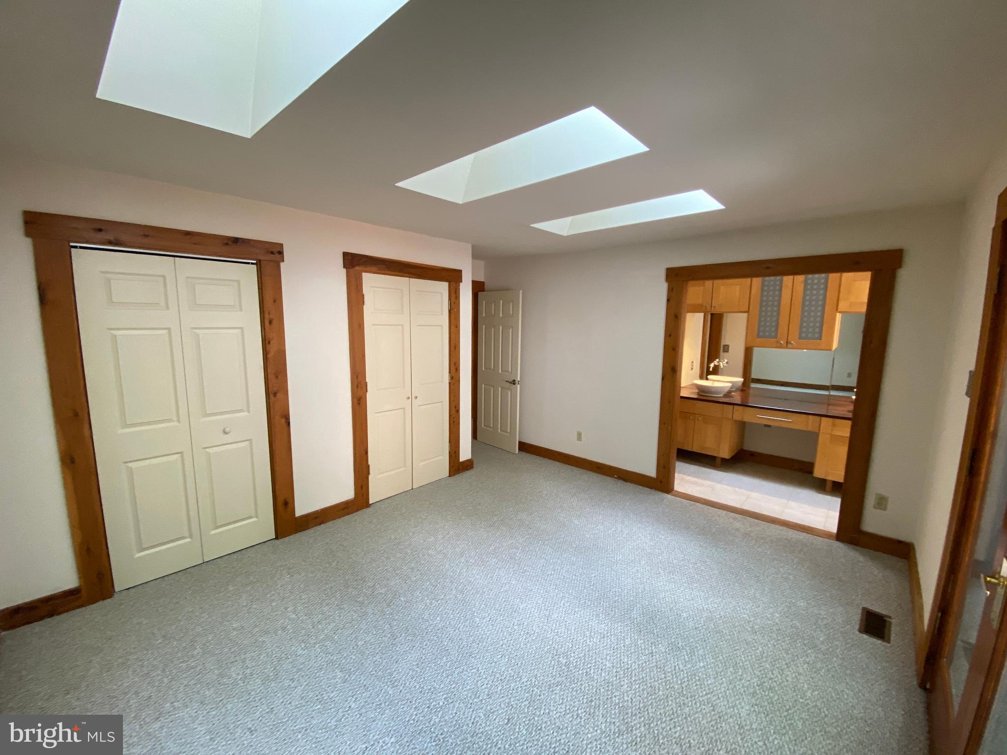 LEAVELLS CROSSING - Residential Lease