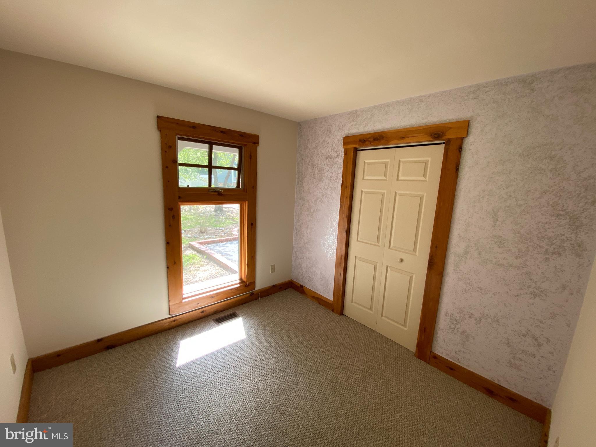 LEAVELLS CROSSING - Residential Lease