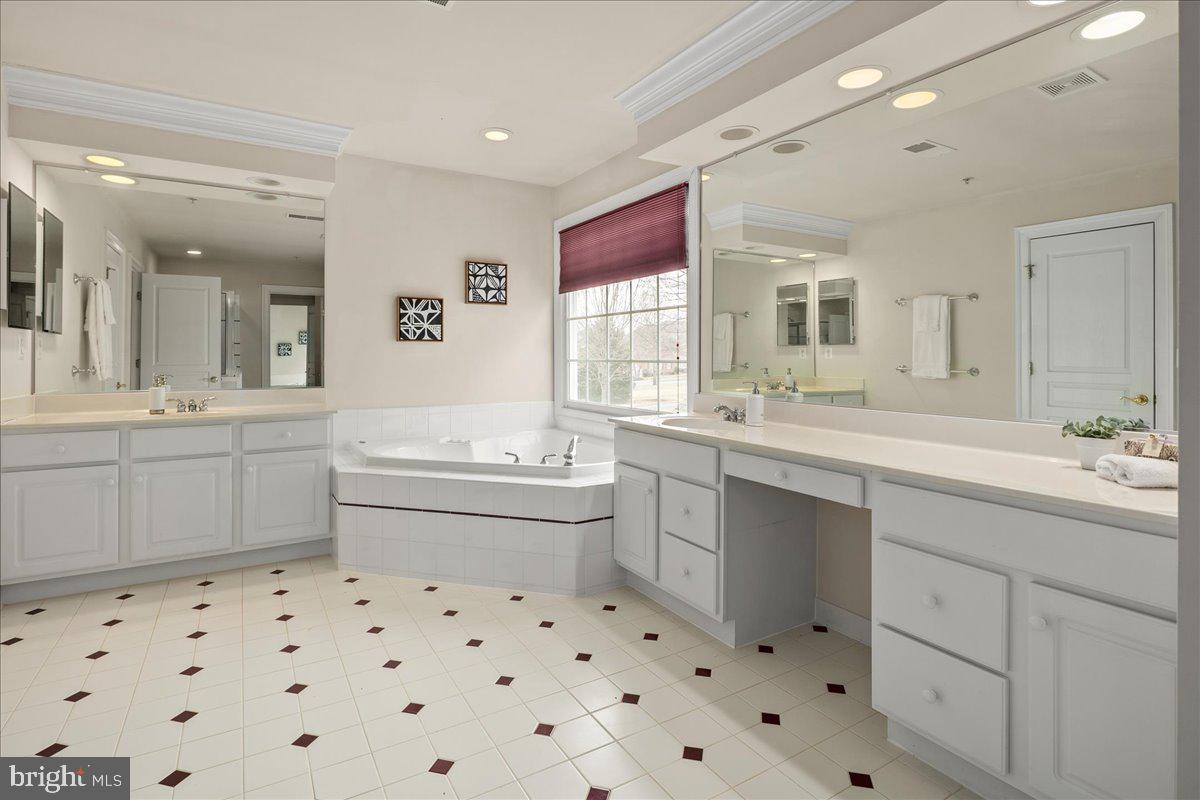 FALLSGROVE - Residential