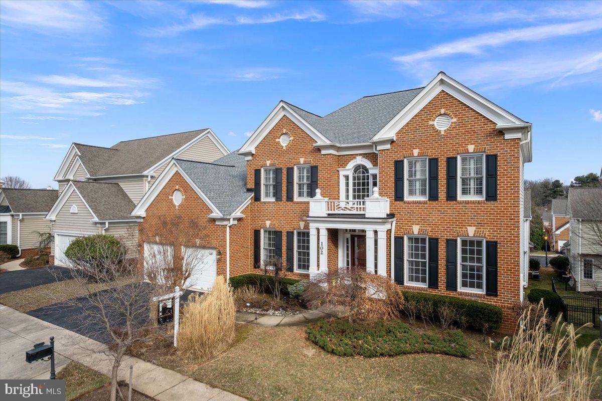 FALLSGROVE - Residential