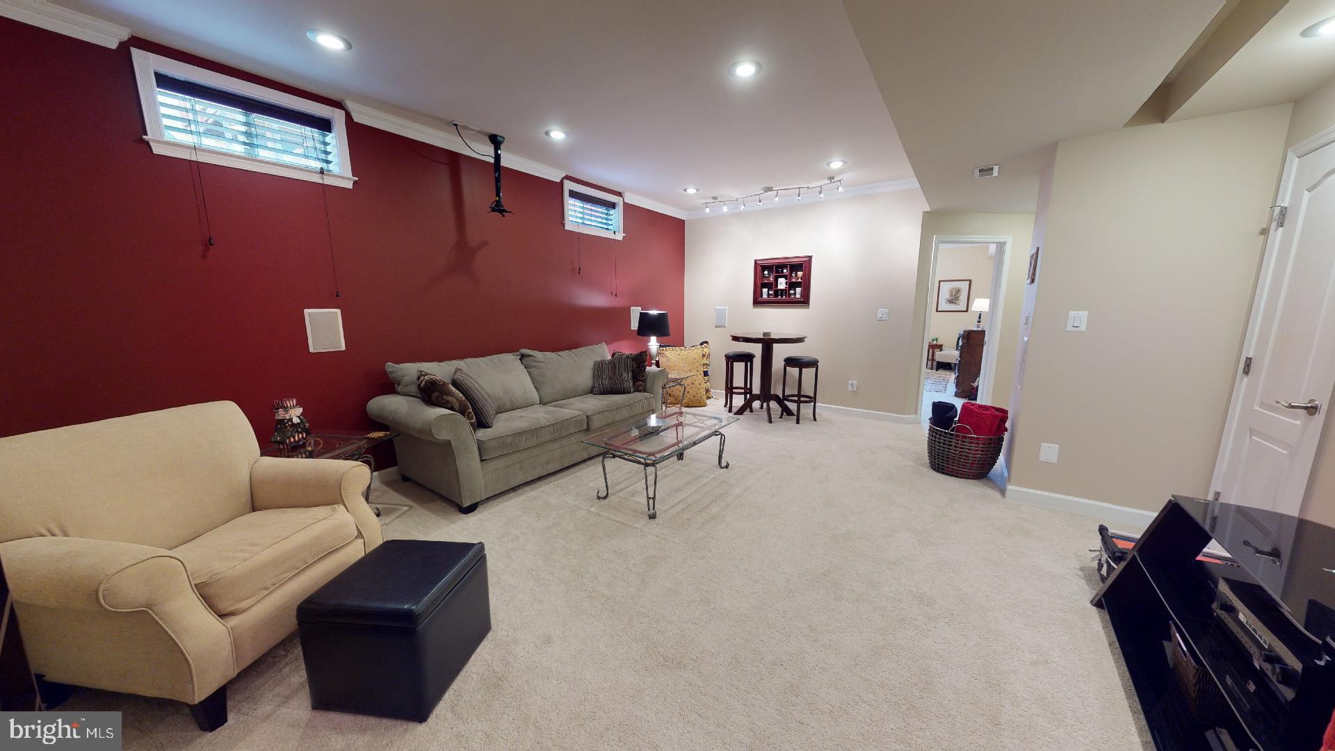 GROVE AT HUNTLEY MEADOWS - Residential Lease