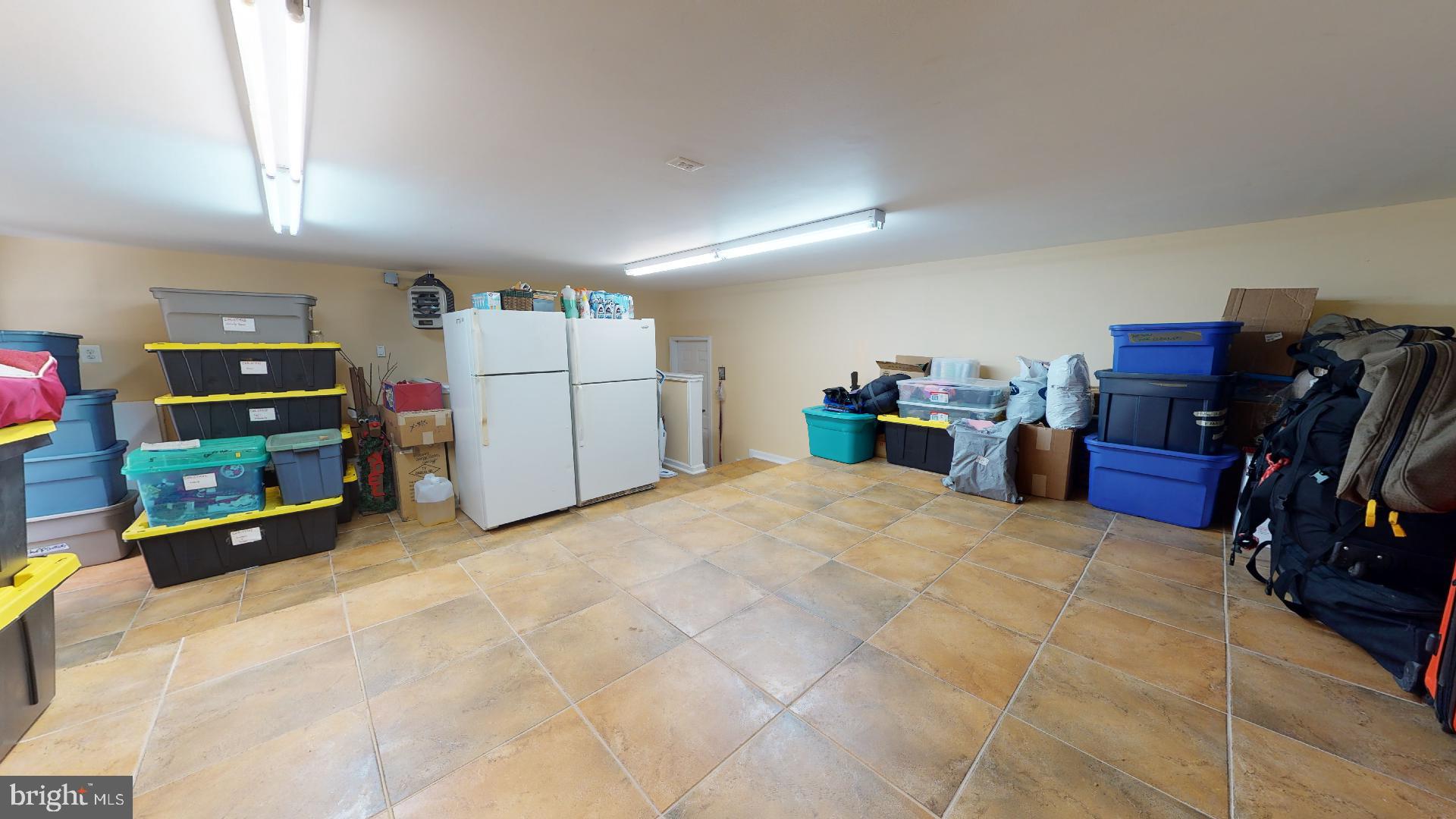 GROVE AT HUNTLEY MEADOWS - Residential Lease