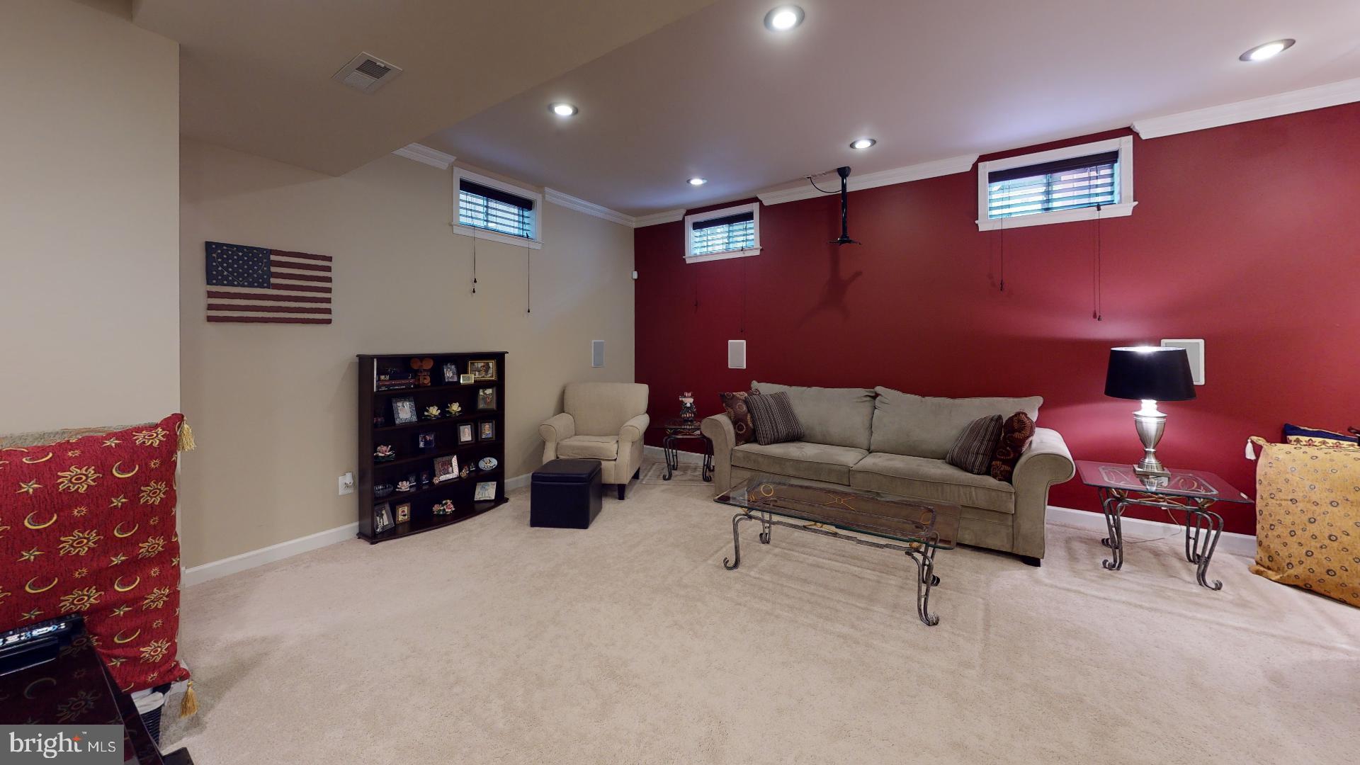 GROVE AT HUNTLEY MEADOWS - Residential Lease