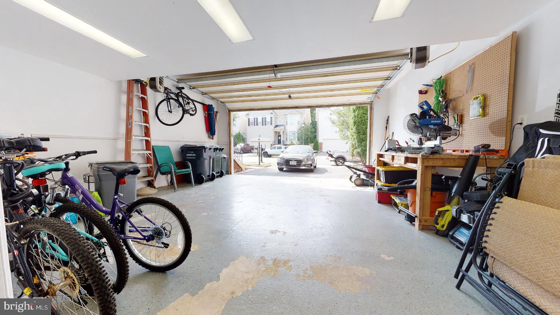 GROVE AT HUNTLEY MEADOWS - Residential Lease