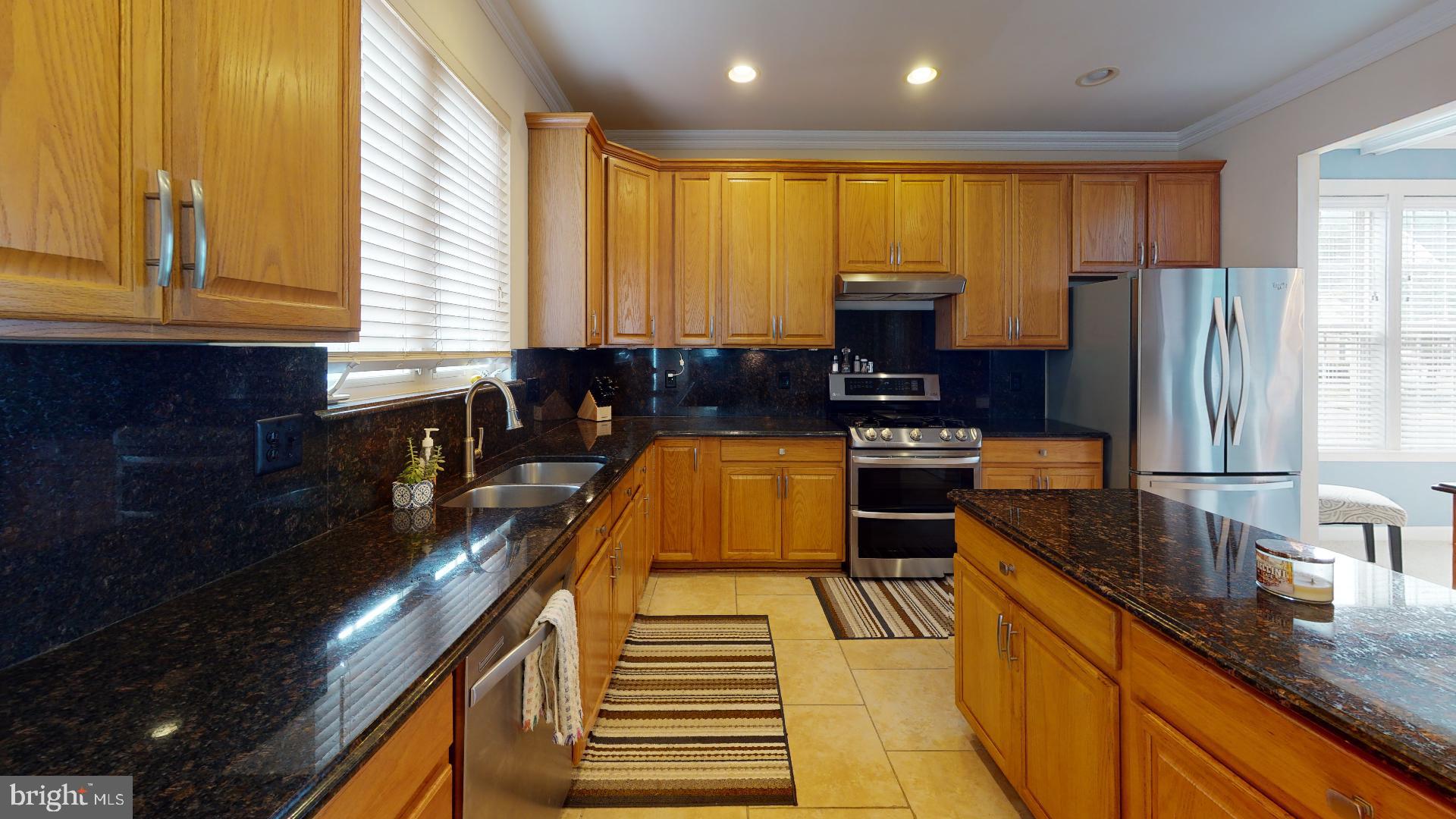 GROVE AT HUNTLEY MEADOWS - Residential Lease