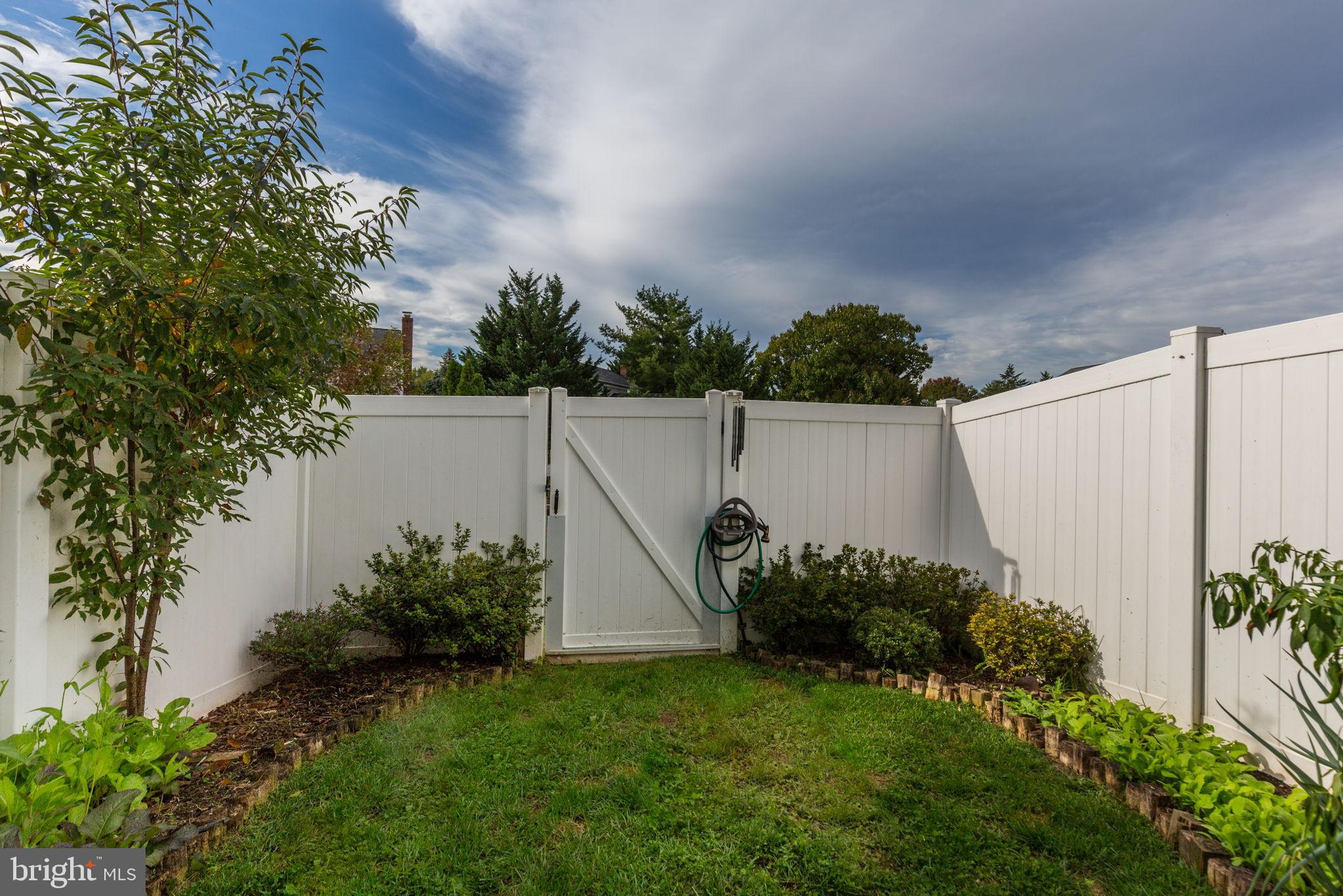 WEST PARK VILLAGE - Residential