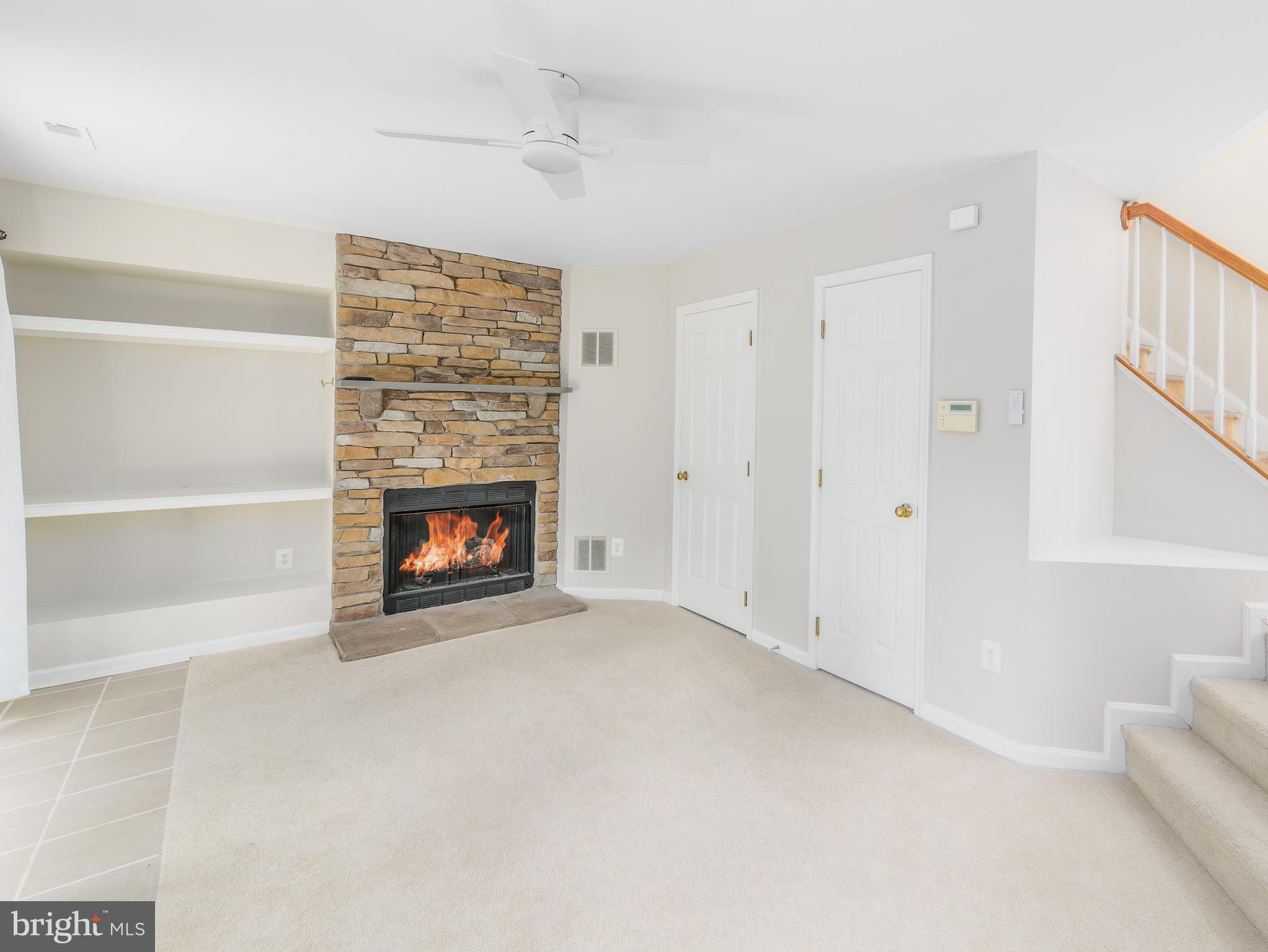 SOUTH RIDING - Residential Lease