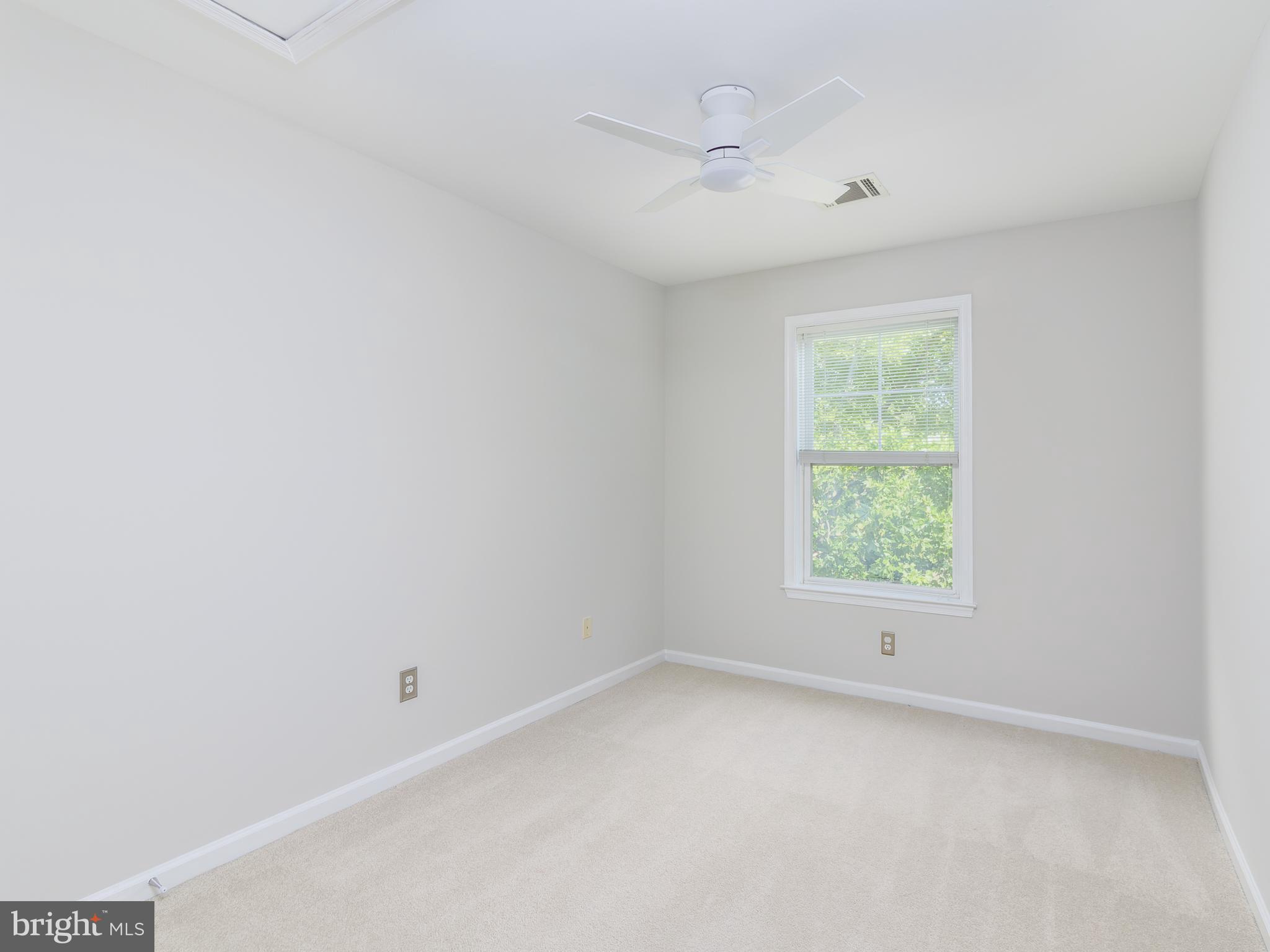 SOUTH RIDING - Residential Lease