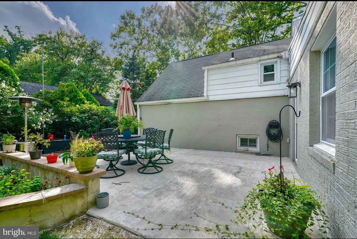 CHARLES TERRACE - Residential