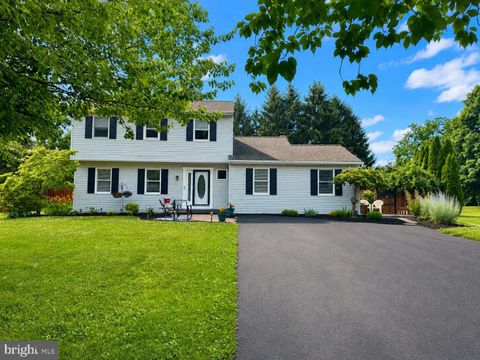 Homes For Sale - 14 Quail Lane<br/> Chester County, HONEY BROOK, PA 19344