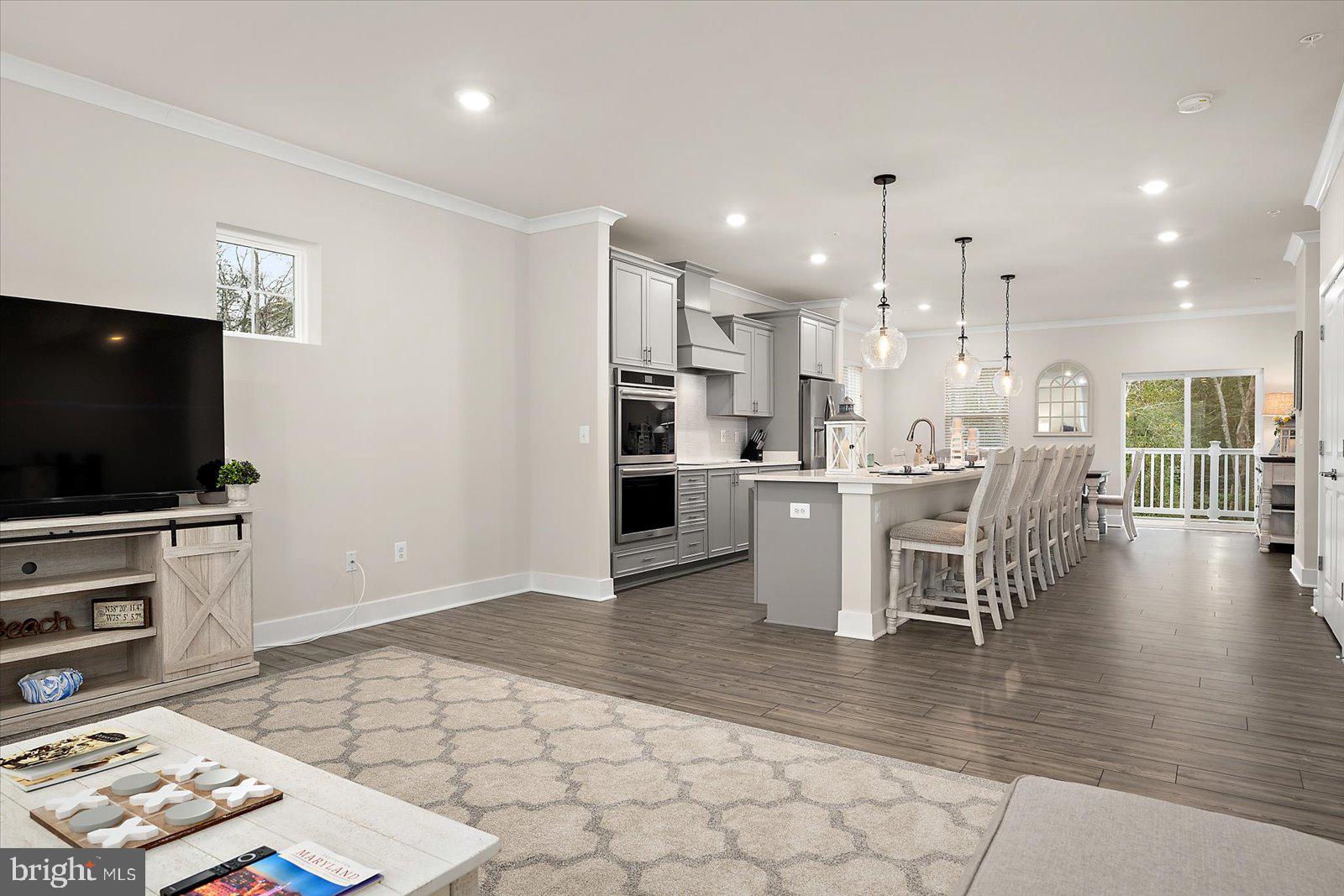 SEA OAKS VILLAGE - Residential