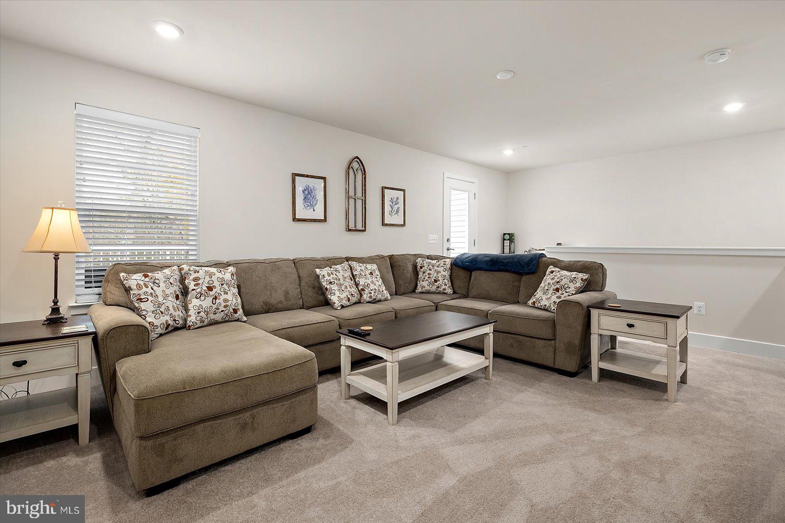 SEA OAKS VILLAGE - Residential