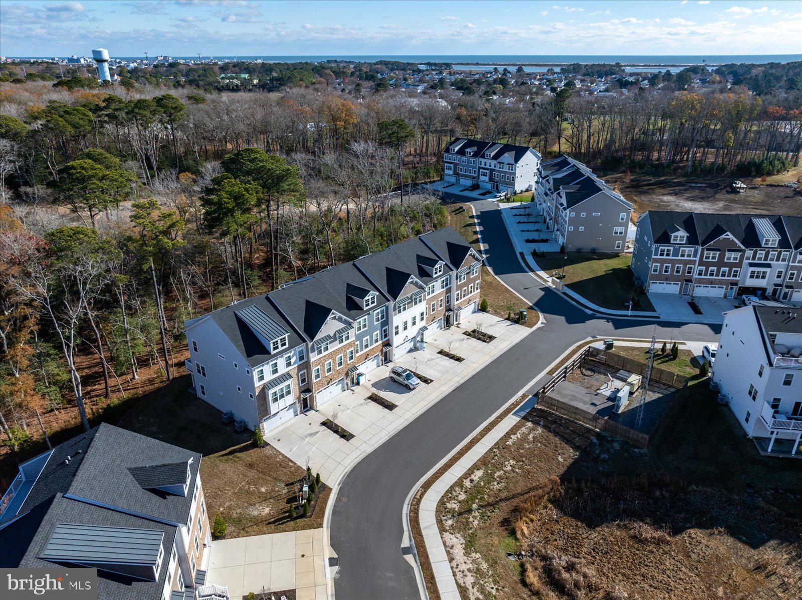 SEA OAKS VILLAGE - Residential