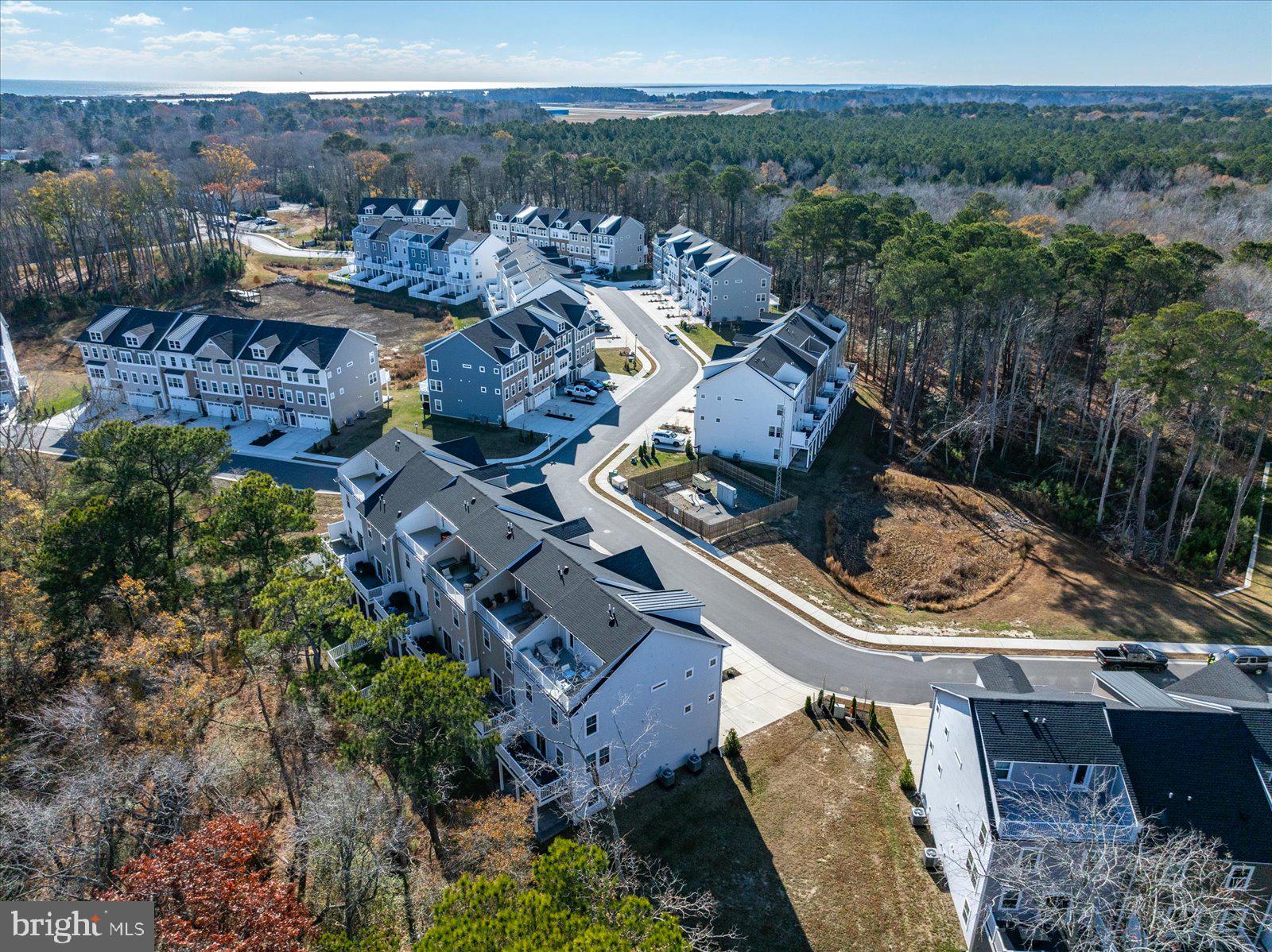 SEA OAKS VILLAGE - Residential