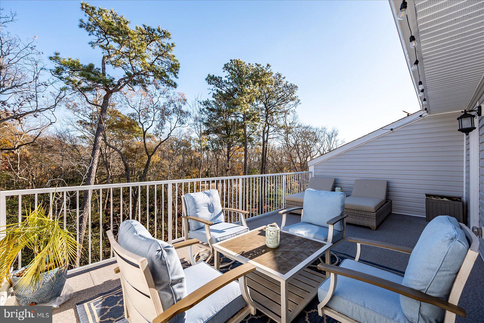 SEA OAKS VILLAGE - Residential