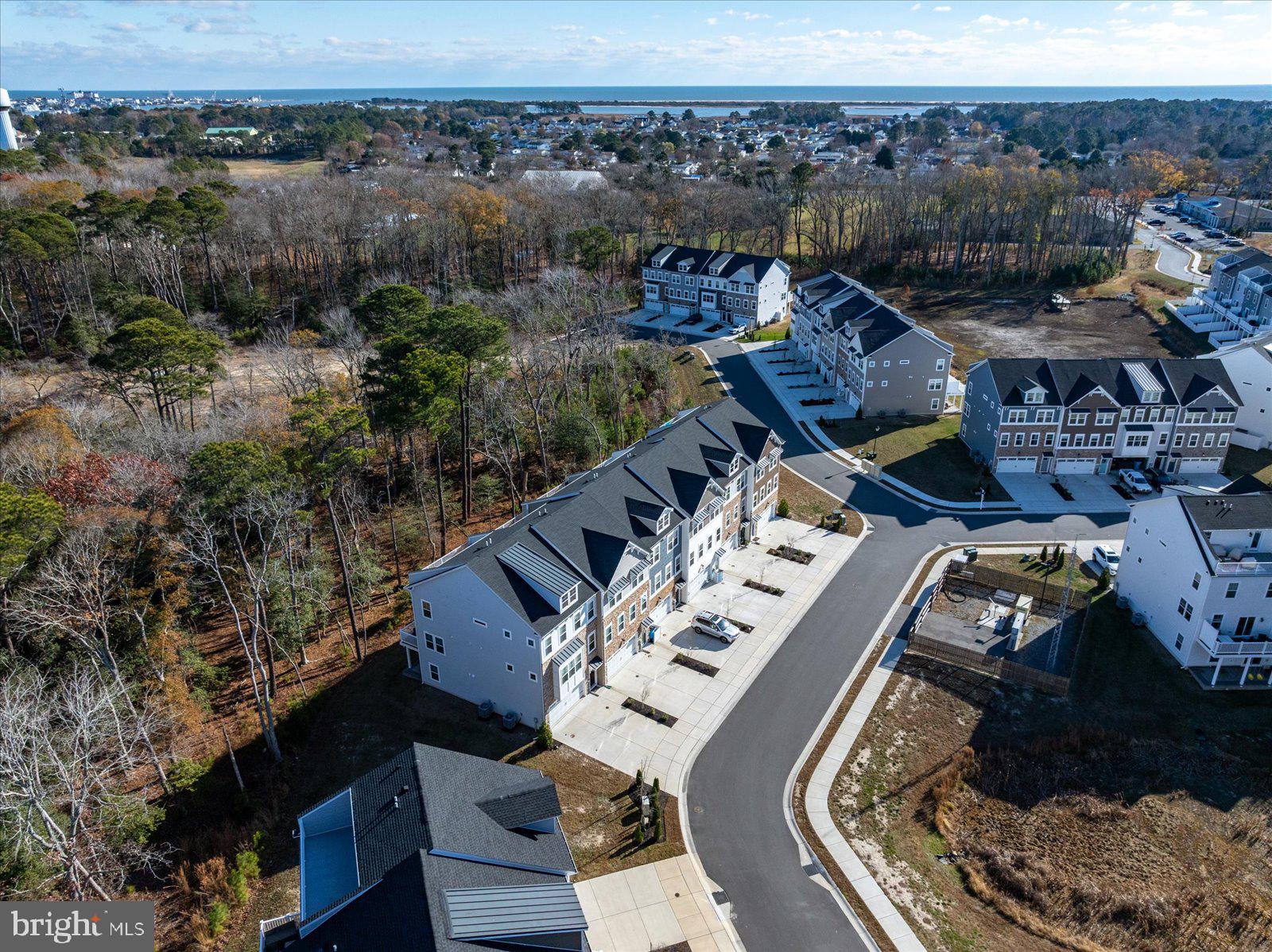 SEA OAKS VILLAGE - Residential