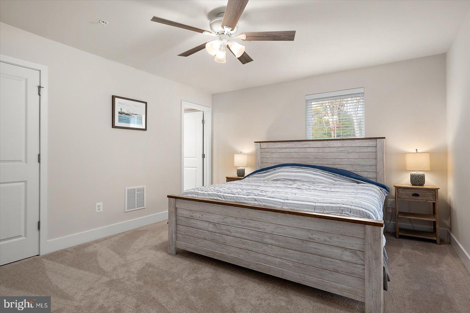 SEA OAKS VILLAGE - Residential