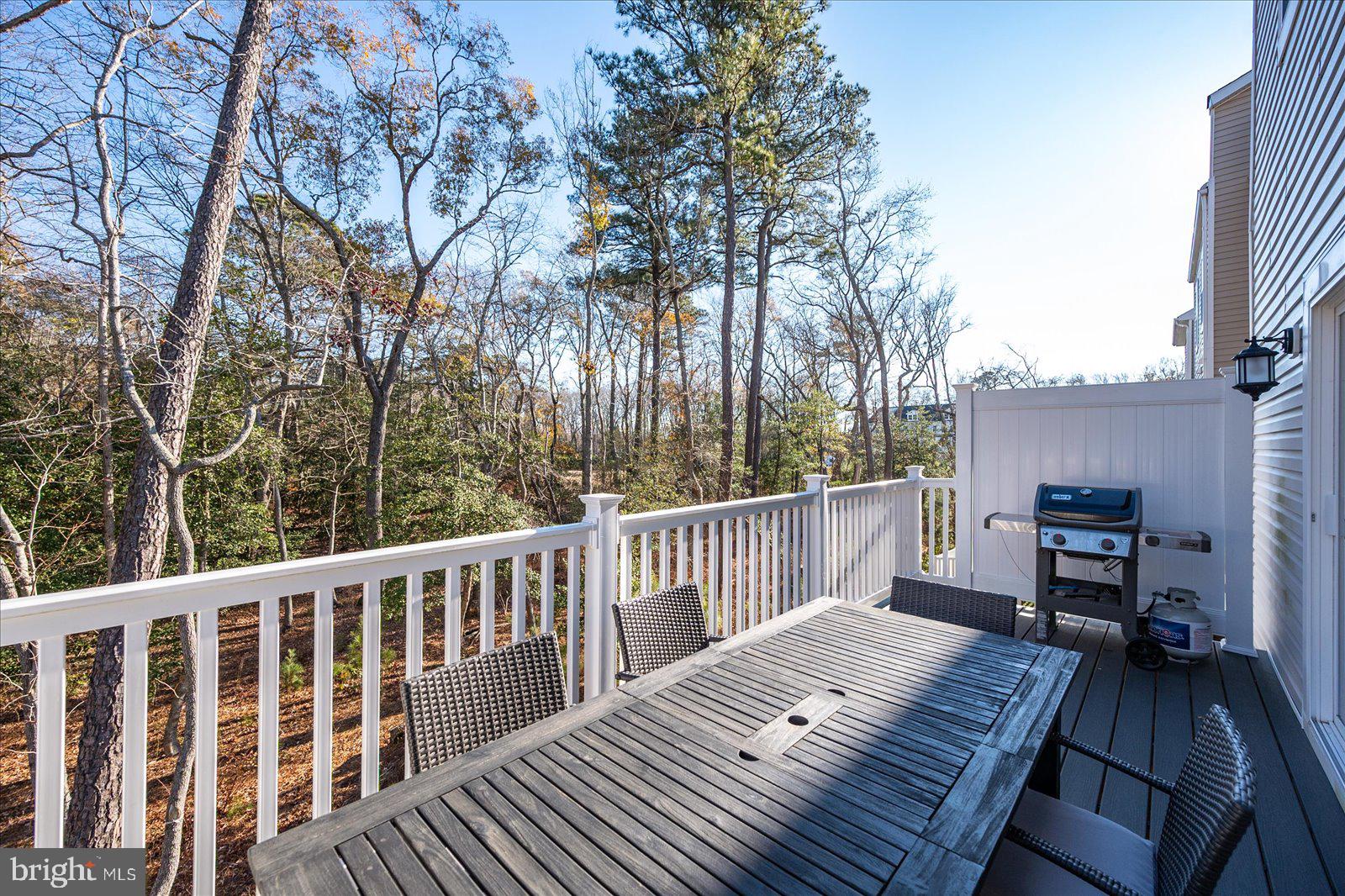 SEA OAKS VILLAGE - Residential