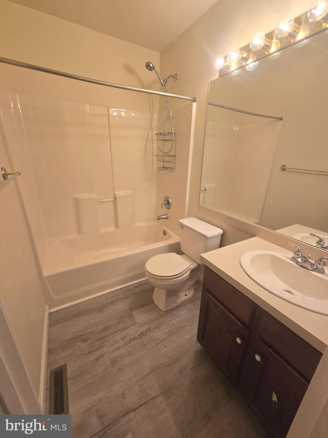 STONEHEDGE - Residential Lease