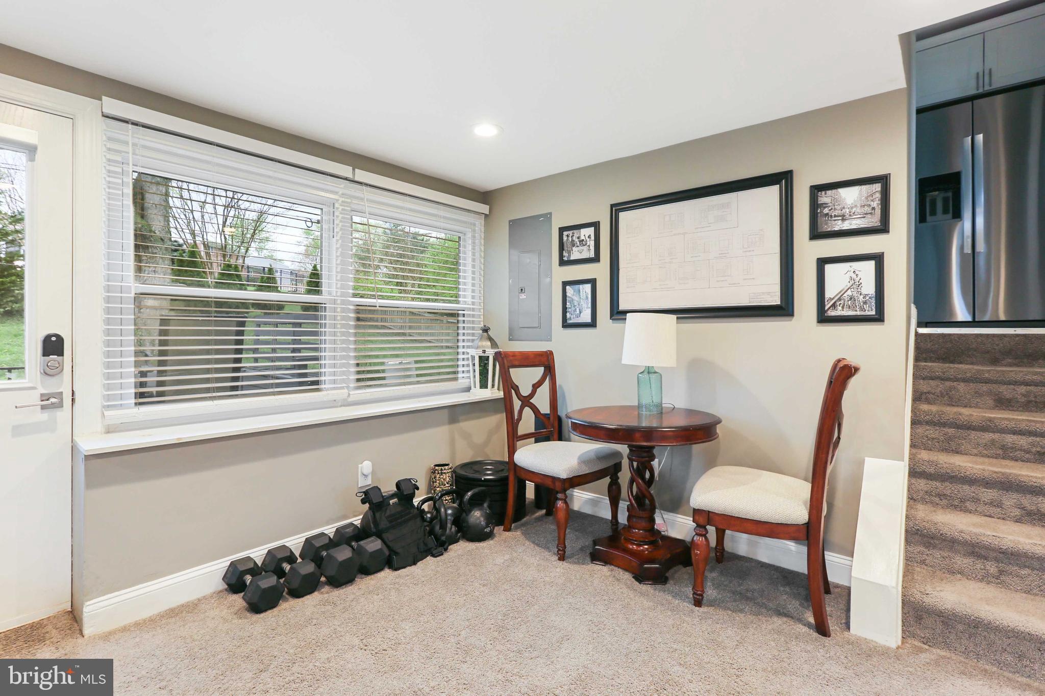 YORK MANOR - Residential