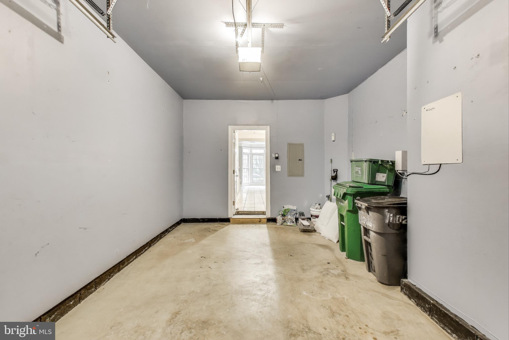 HIDDEN CREEK - Residential Lease