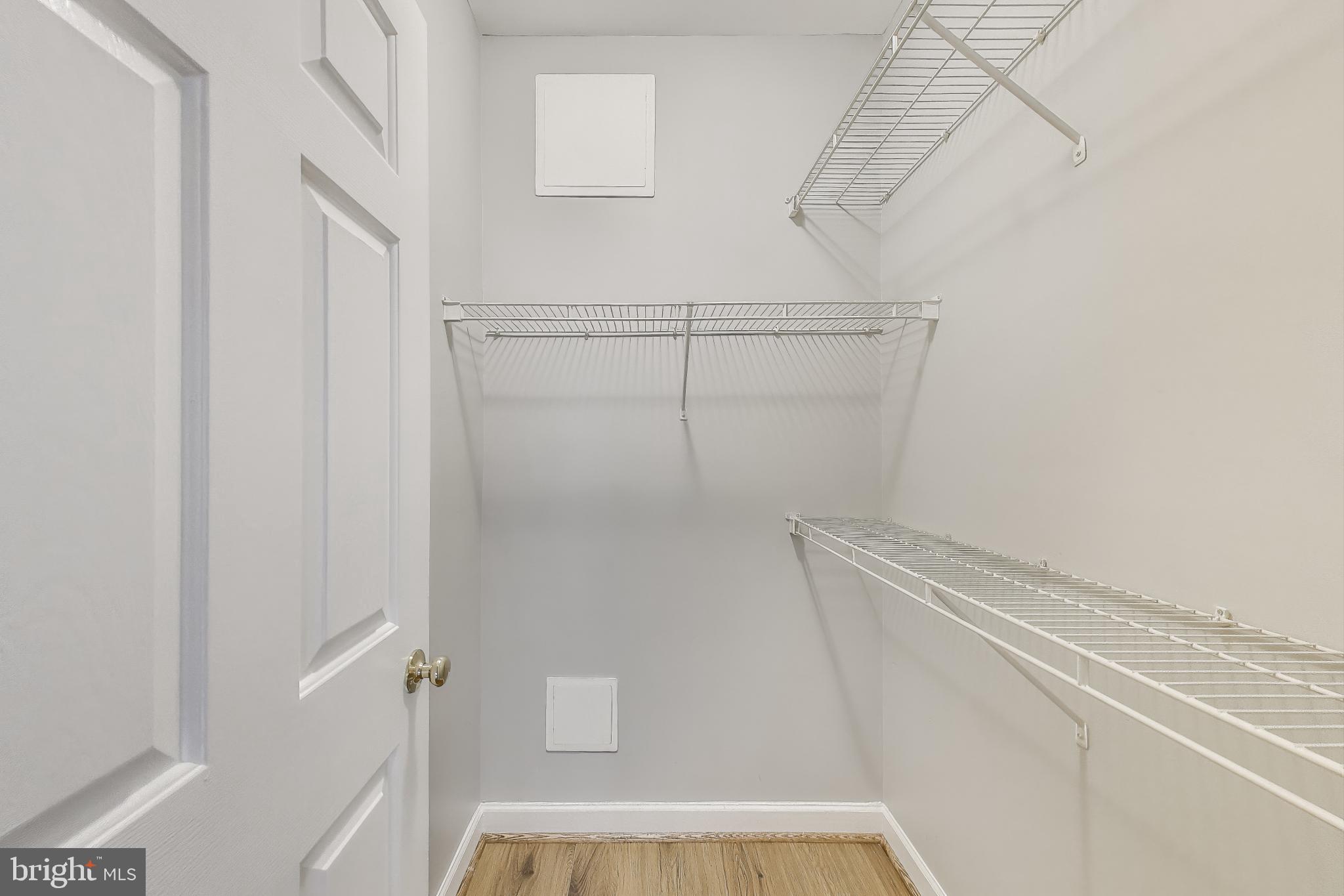 HIDDEN CREEK - Residential Lease