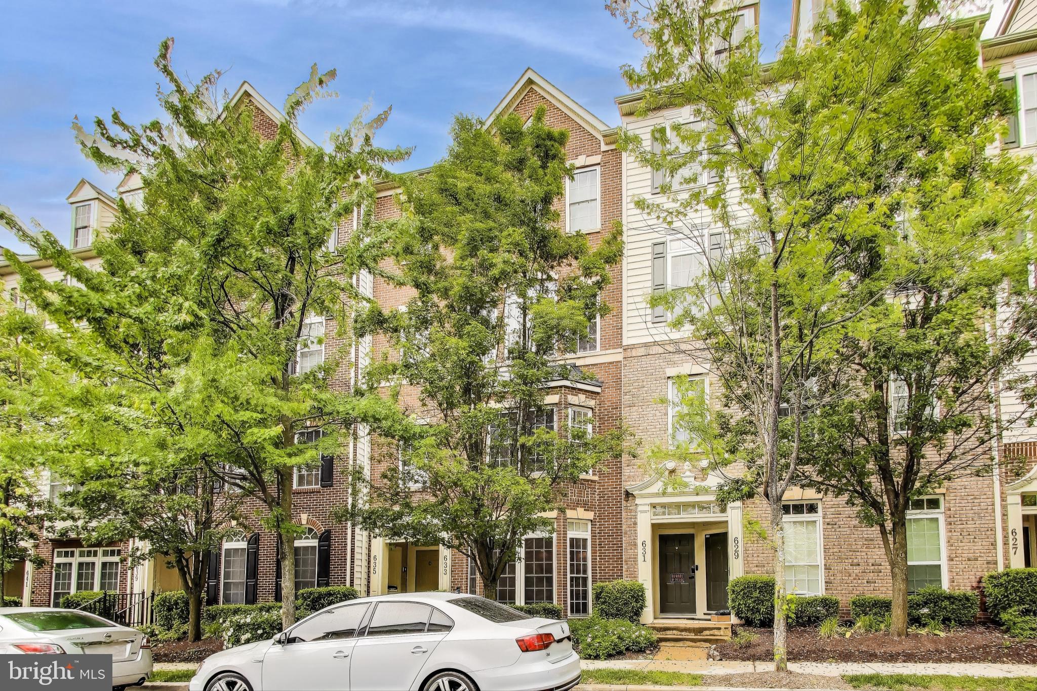 HIDDEN CREEK - Residential Lease