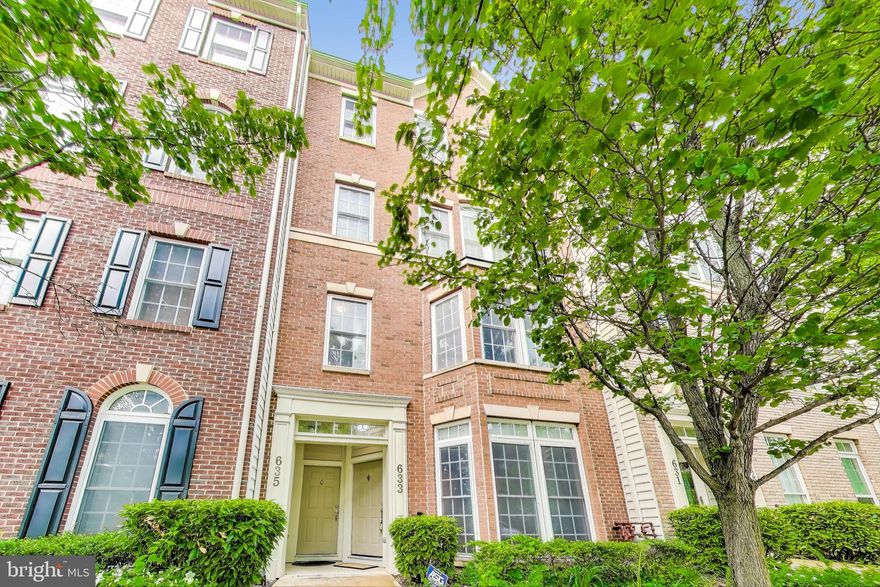 **Property is Vacant and Available for Immediate Delivery!**

Beautifully maintained 2-level townhome style condo just minutes from I-270. 633 Whetstone Glen Street offers 3 bedrooms, 2.5 bathrooms and private garage parking for 1 vehicle. Step inside to an open and inviting main living space with ample room and storage. Recessed lighting, living room bay window, gas range, full-size kitchen appliances and expansive center island for casual dining make this property ideal for easy living. Enjoy a main-level powder room for guests, pantry storage for snacks and direct access to your garage with motorized door opener. Travel up the hardwood staircase to your bedroom level of the property. The front facing primary suite features tray ceiling, large bay window with dual walk-in closets and en-suite bath with additional linen closet, dual vanity and oversized shower. HVAC system, laundry room and 3-piece bathroom separates primary suite from the rear facing secondary bedrooms. A private covered balcony is perched above your private driveway and offers bedroom two the versatility of transforming into the perfect home office, upper-level den, or unique bedroom experience. 

Landlord requires both RentSpree application online AND GCAAR rental application be submitted for each occupant over the age of 18. Contact Listing Agent, Henderson Hunter, for any additional information. Saturday Open House, May 24 from 12-2:00P.