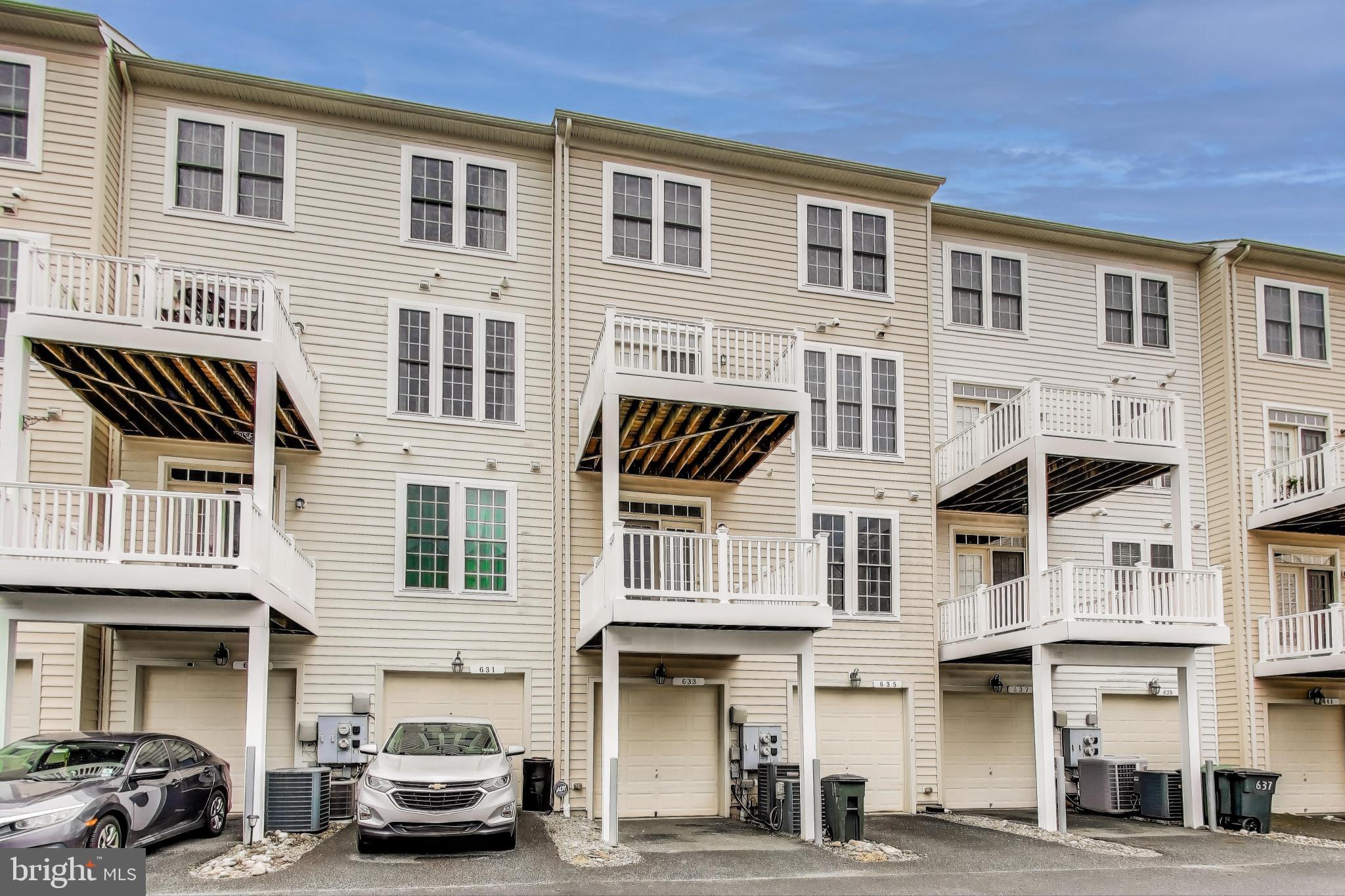 HIDDEN CREEK - Residential Lease