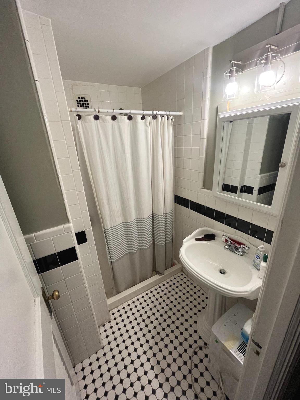 AVENUE OF THE ARTS - Residential