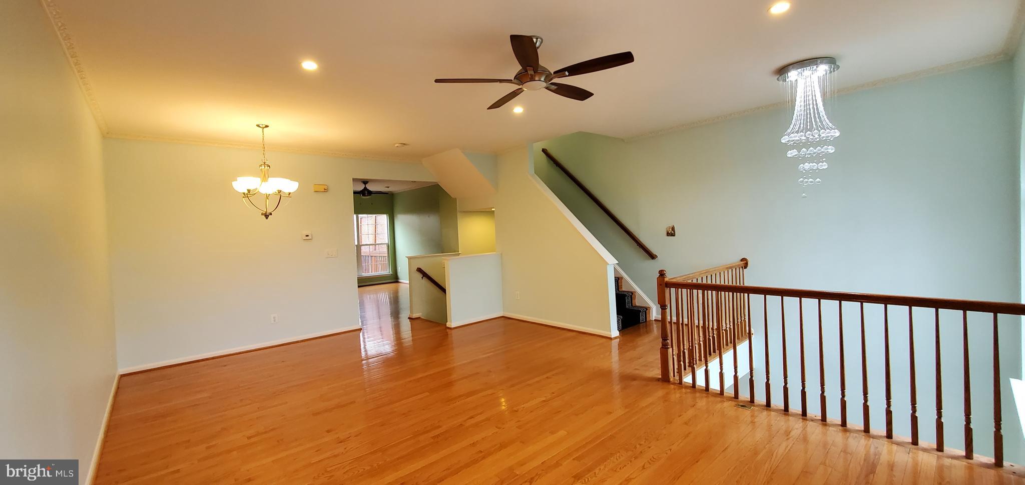 MCNAIR FARMS LANDBAY - Residential