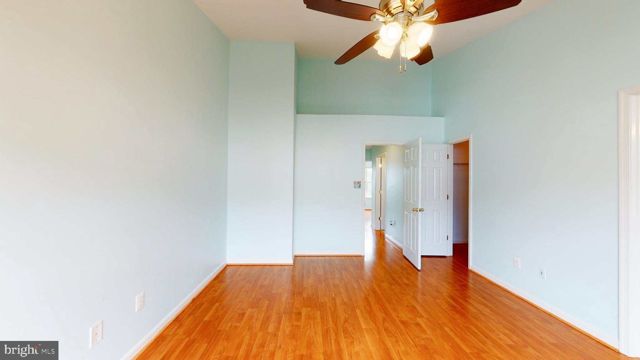 MCNAIR FARMS LANDBAY - Residential