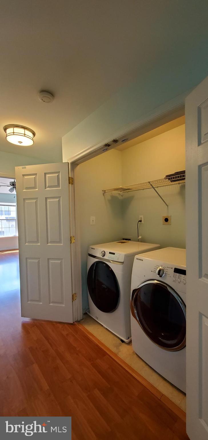 MCNAIR FARMS LANDBAY - Residential