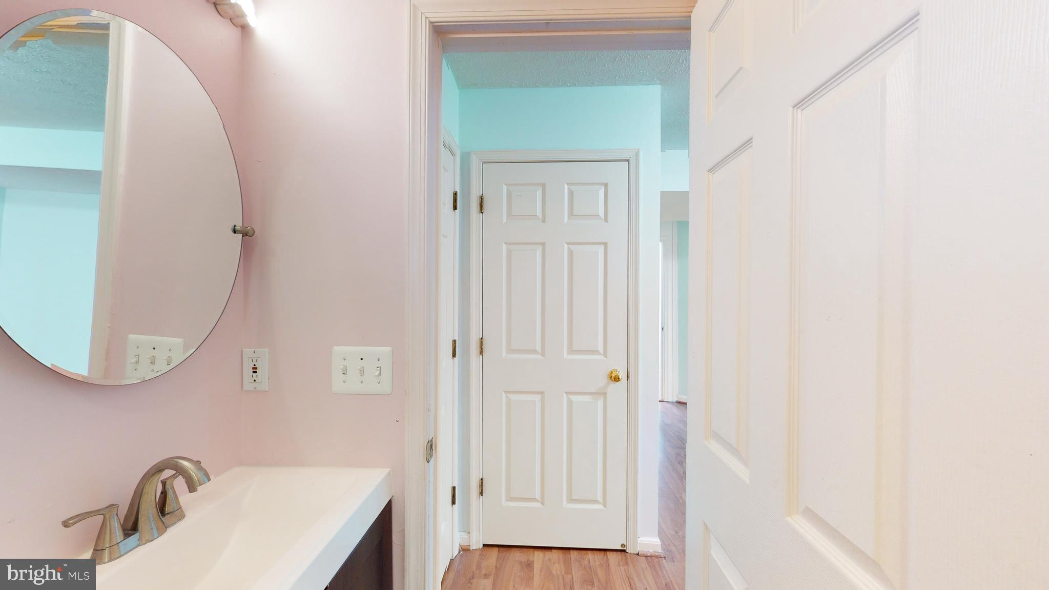 MCNAIR FARMS LANDBAY - Residential