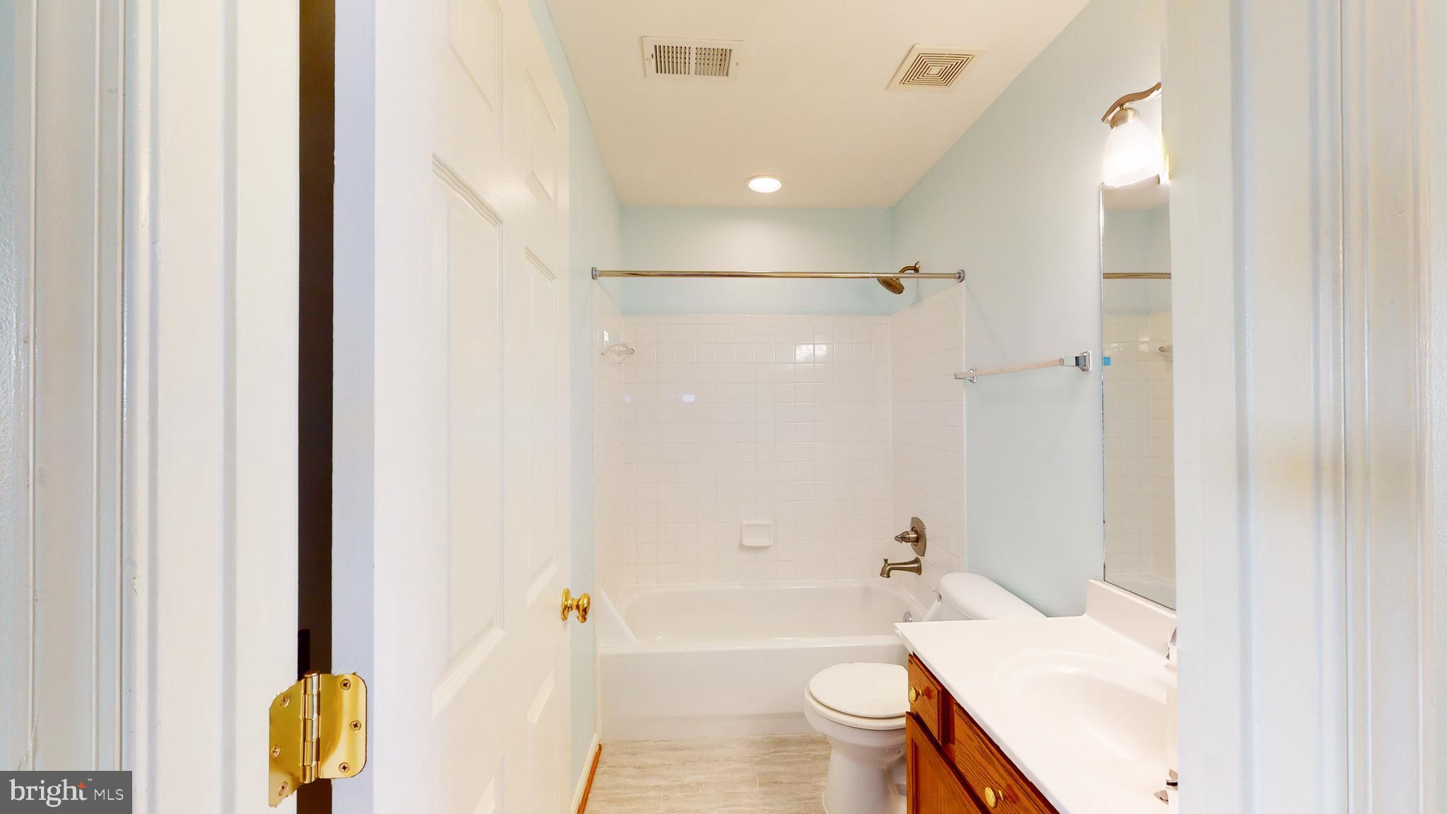 MCNAIR FARMS LANDBAY - Residential