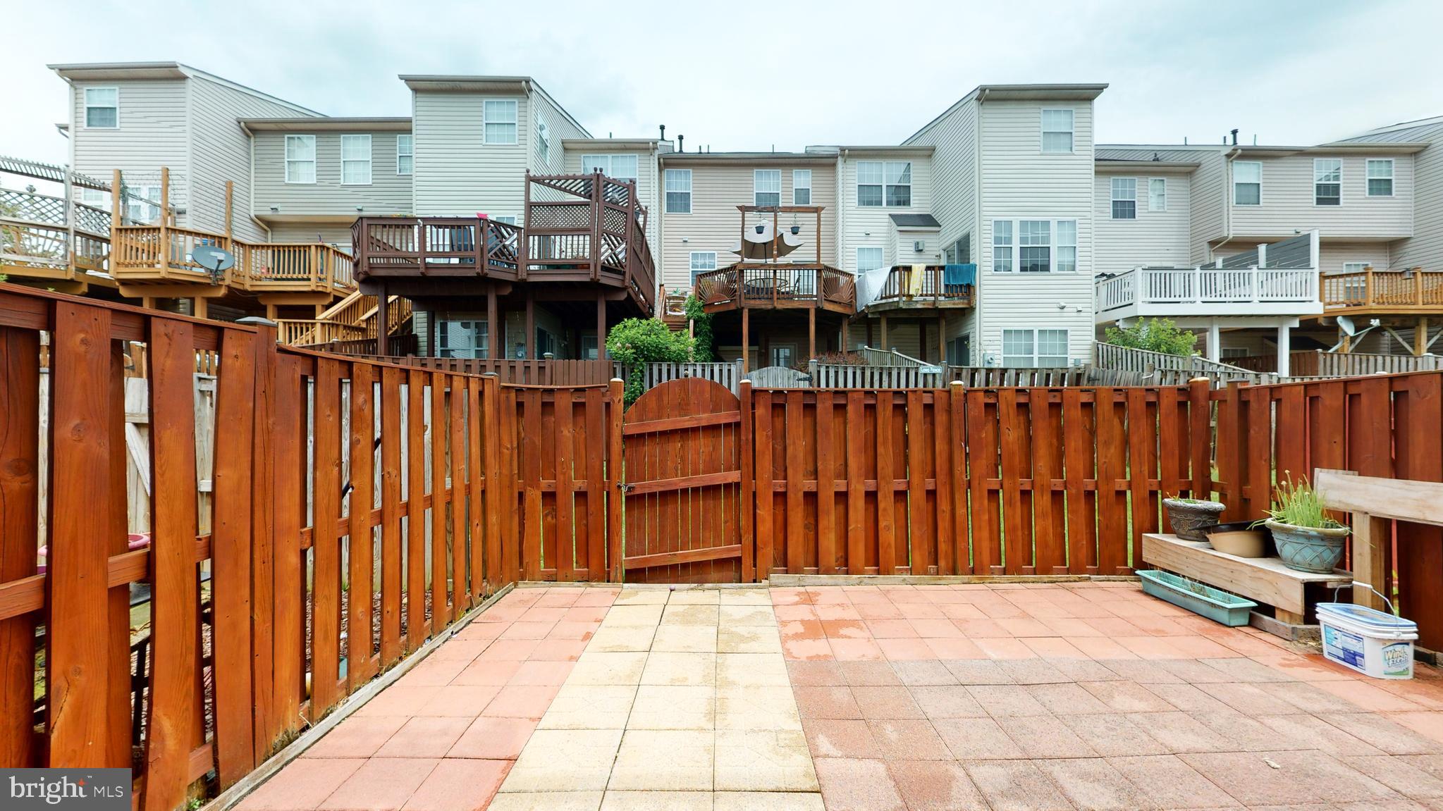 MCNAIR FARMS LANDBAY - Residential