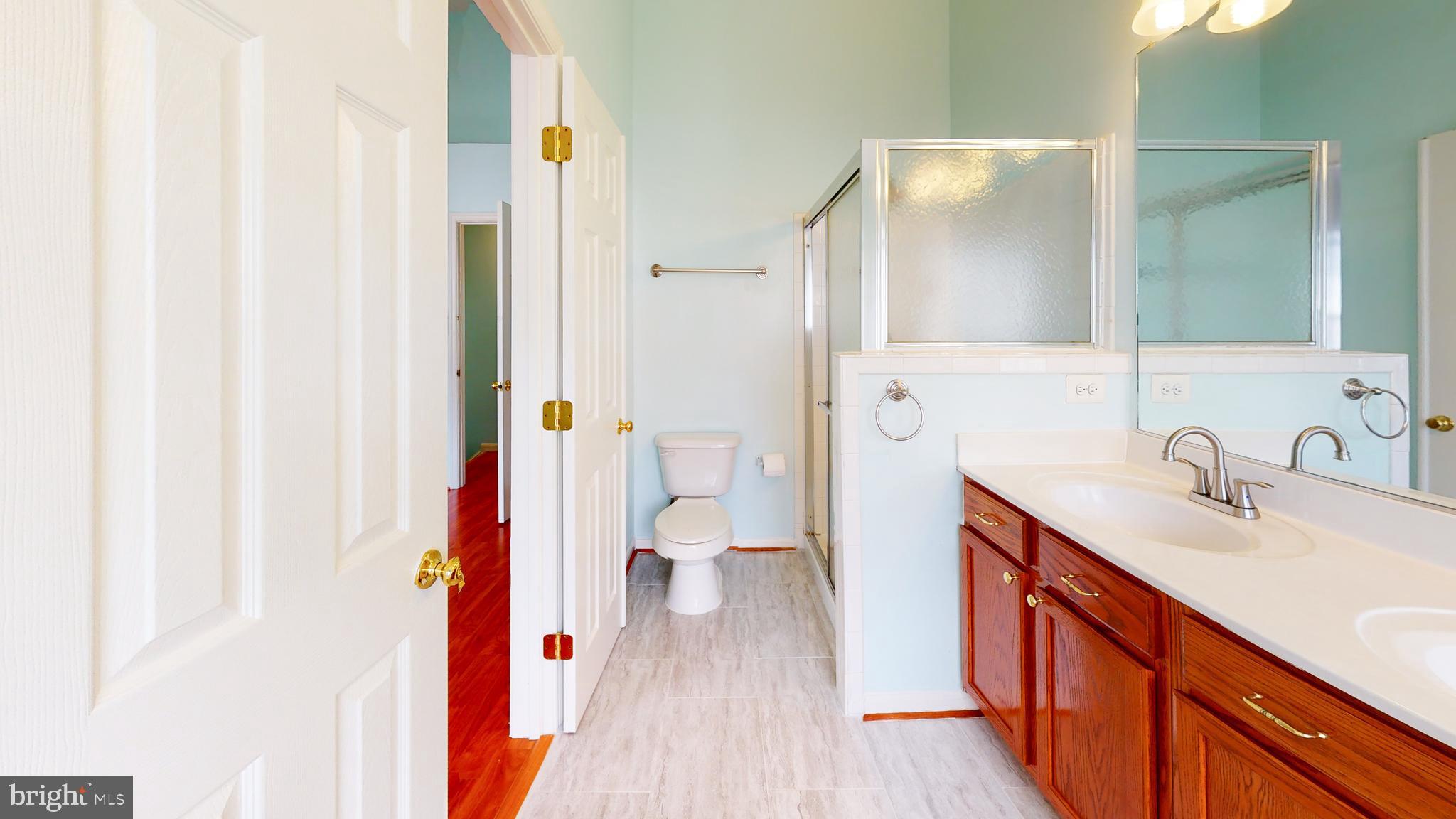 MCNAIR FARMS LANDBAY - Residential