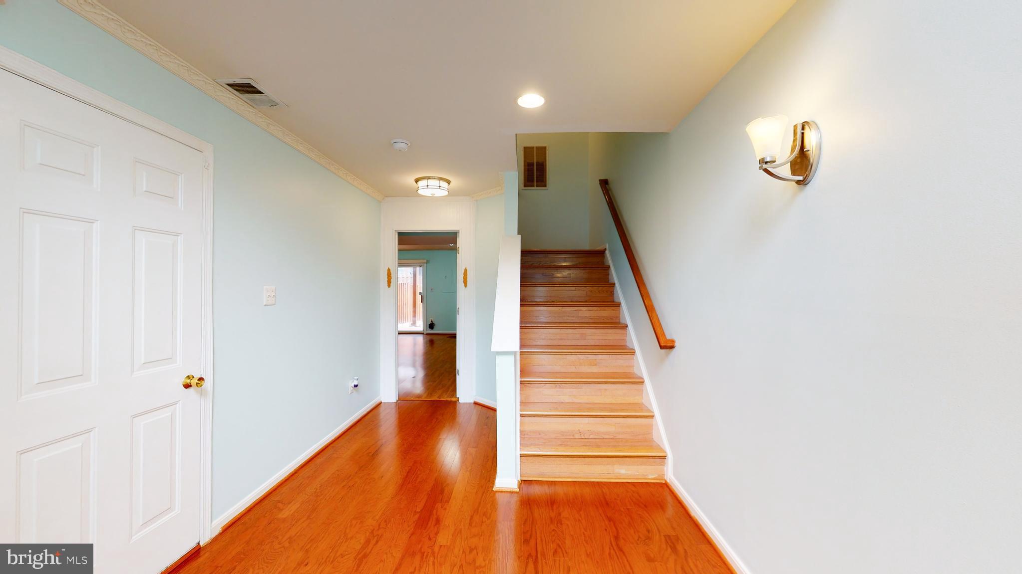 MCNAIR FARMS LANDBAY - Residential